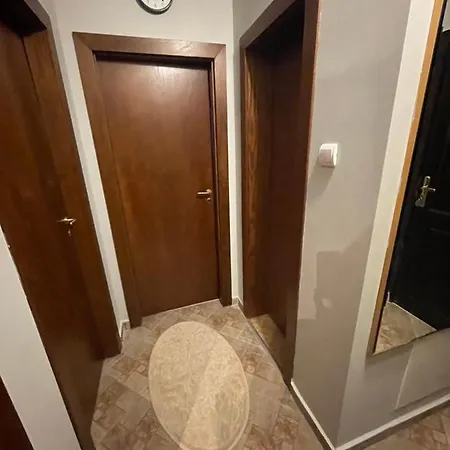 Lovely 2-bedroom Serviced With Apartament Bansko