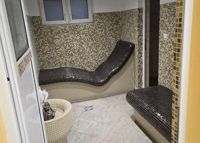 Lovely 2-bedroom Serviced With Apartment Bansko